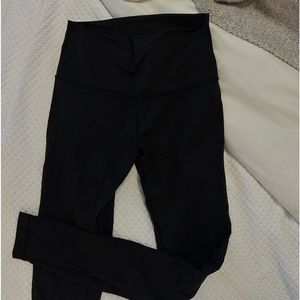Plain black lululemon leggings